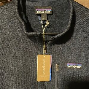 Patagonia Men's navy blue vest zip up NWT